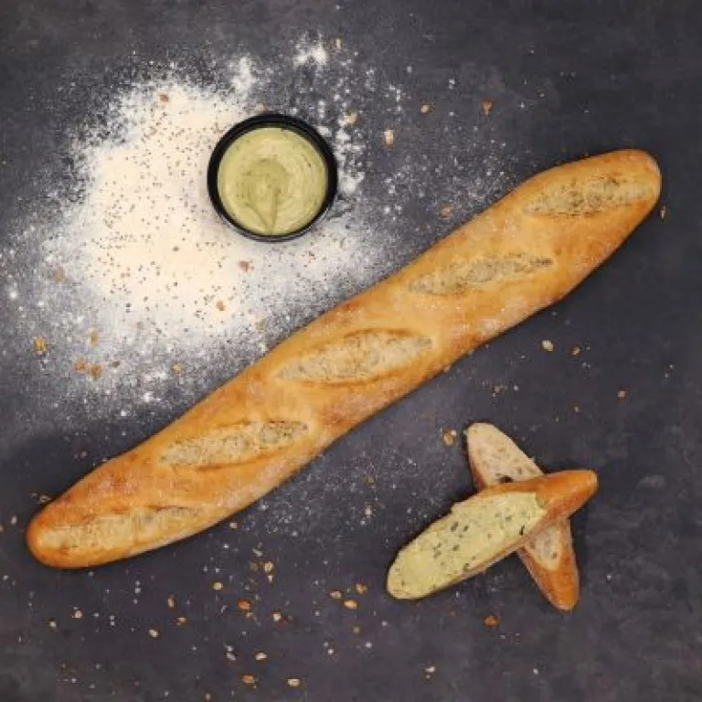 Wit Stokbrood met kruidenboter